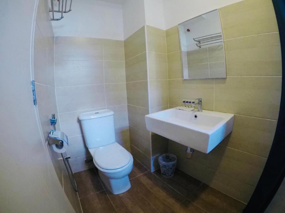 Golden Leaf Boutique Hotel Nusa Idaman Formerly Known As Ariana Hotel Johor Bahru Luaran gambar
