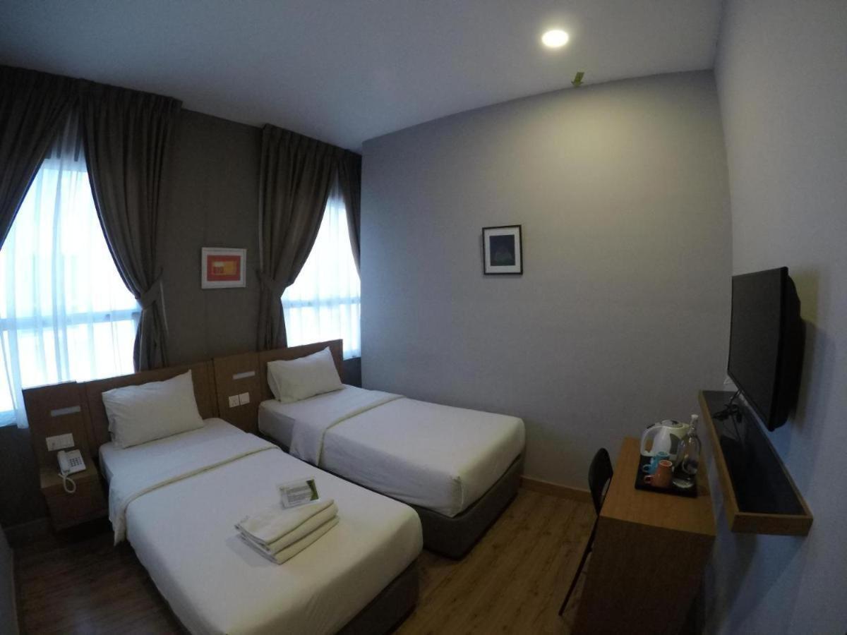 Golden Leaf Boutique Hotel Nusa Idaman Formerly Known As Ariana Hotel Johor Bahru Luaran gambar