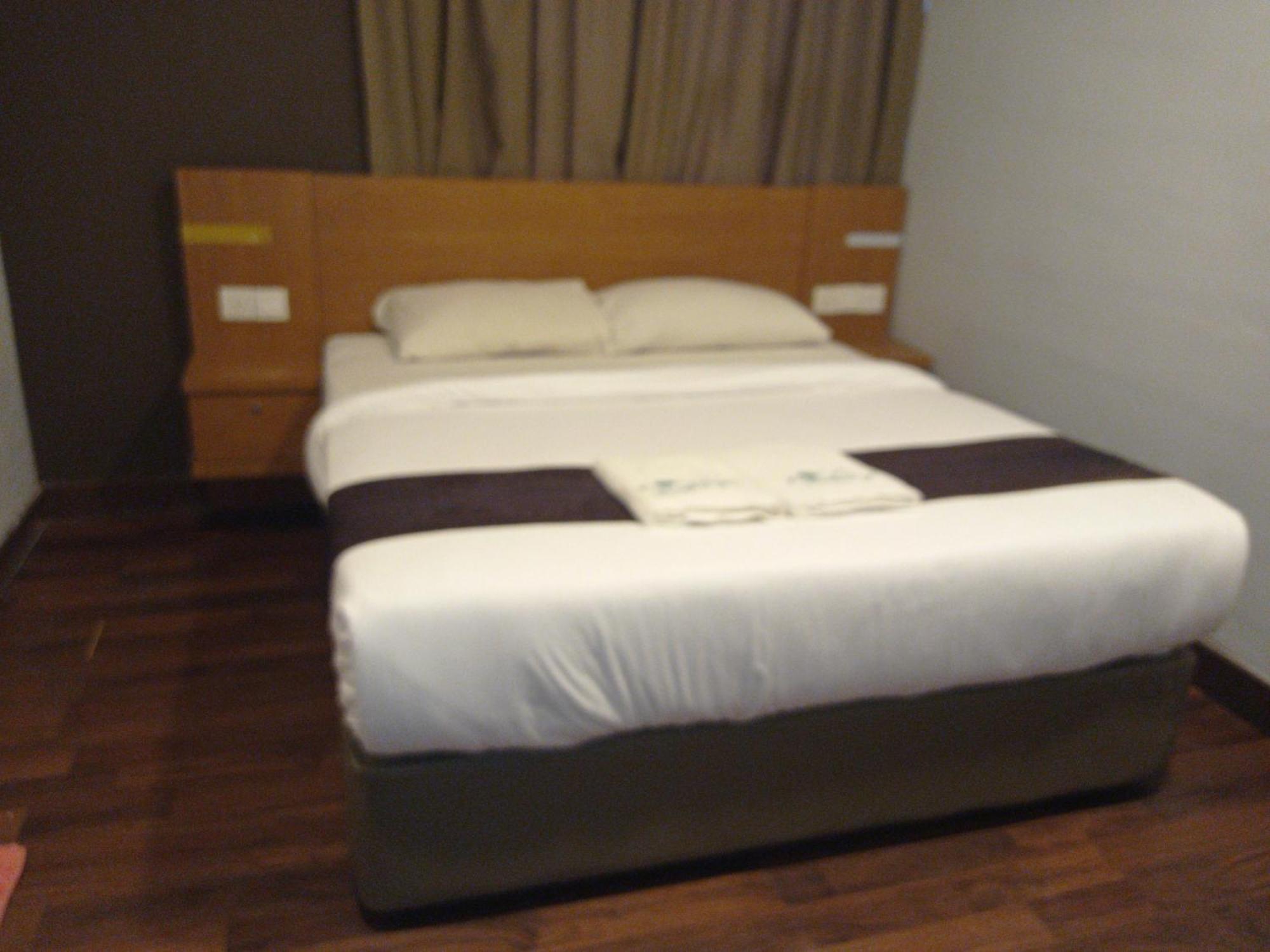 Golden Leaf Boutique Hotel Nusa Idaman Formerly Known As Ariana Hotel Johor Bahru Luaran gambar