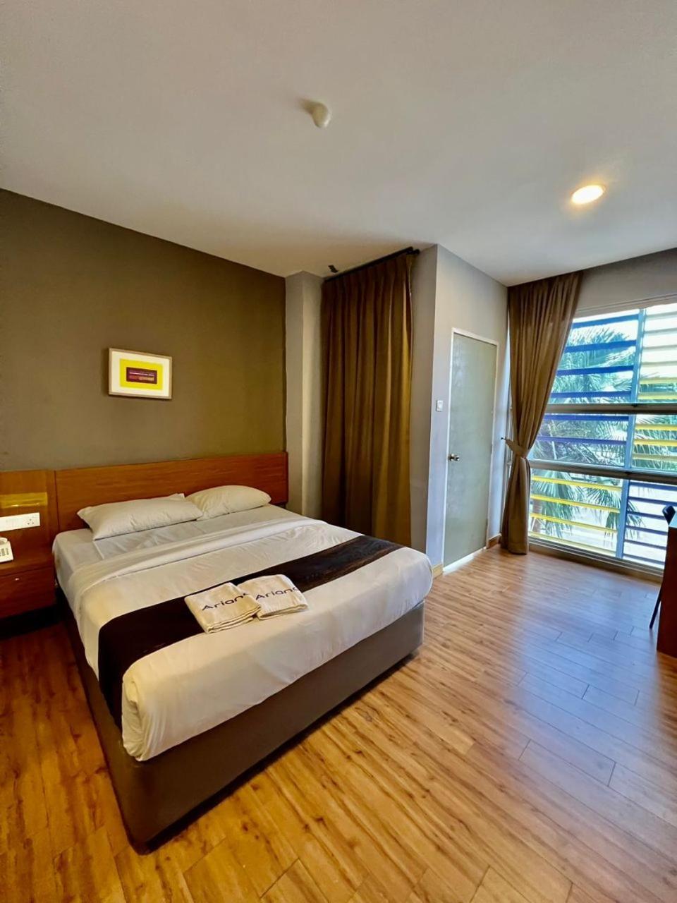 Golden Leaf Boutique Hotel Nusa Idaman Formerly Known As Ariana Hotel Johor Bahru Luaran gambar