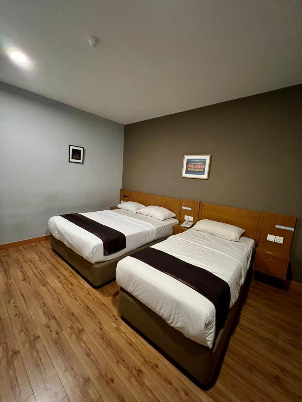 Golden Leaf Boutique Hotel Nusa Idaman Formerly Known As Ariana Hotel Johor Bahru Luaran gambar
